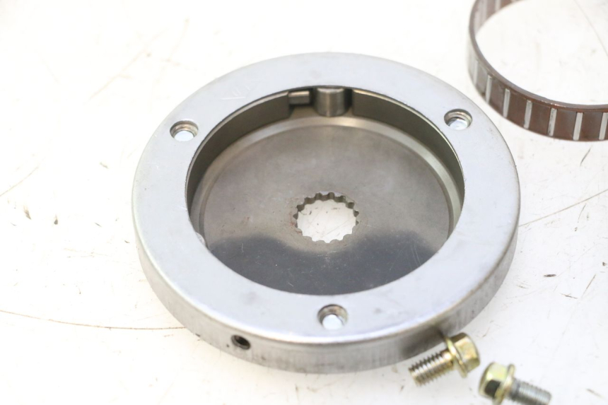 photo de STARTER CLUTCH KEEWAY HURRICANE 50 (2006 - 2019) - Fixing points details