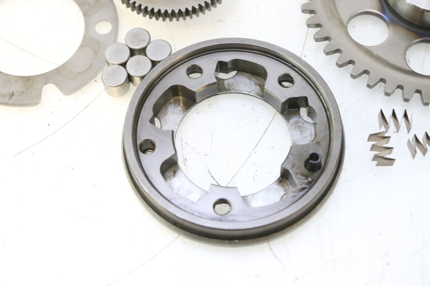 photo de STARTER CLUTCH PIAGGIO LIBERTY IGET S 125 (2016 - 2020) - Additional view of the item