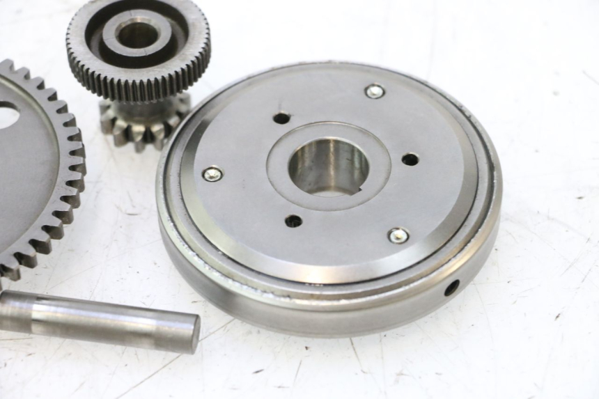 photo de STARTER CLUTCH SYM MIO 50 (2005 - 2010) - Zoom on usage condition