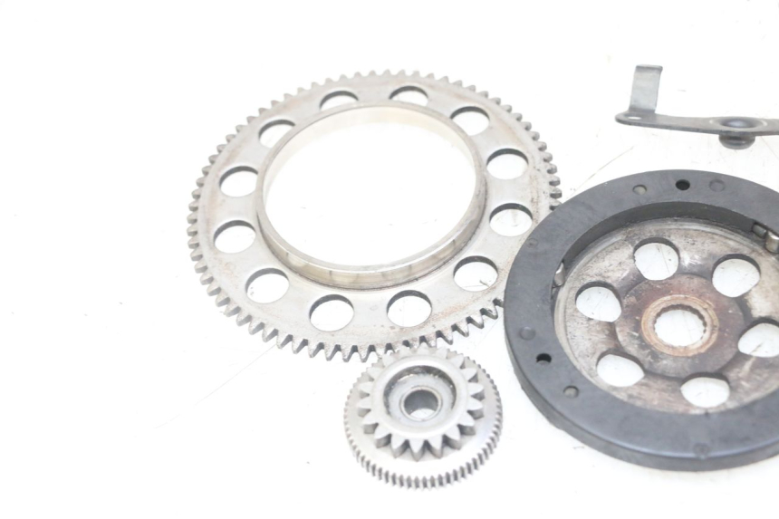 photo de STARTER CLUTCH APRILIA RALLY AC 50 (1995 - 2004) - Alternative perspective