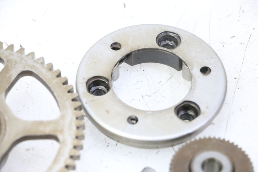 photo de STARTER CLUTCH YAMAHA X-MAX XMAX 125 (2010 - 2013) - Alternative perspective