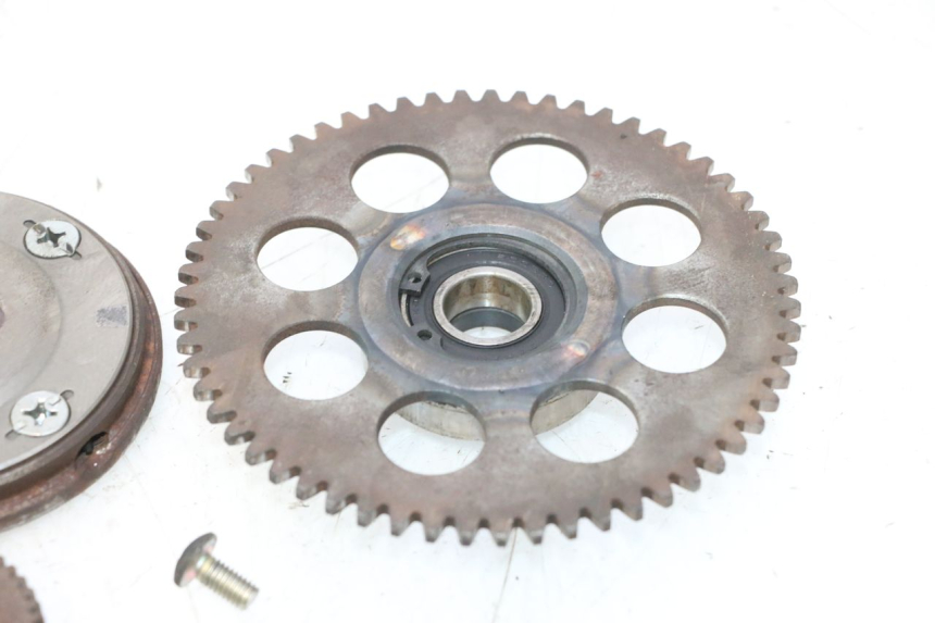 photo de STARTER CLUTCH YAMAHA YP MAJESTY 125 (2007 - 2010) - Alternative perspective