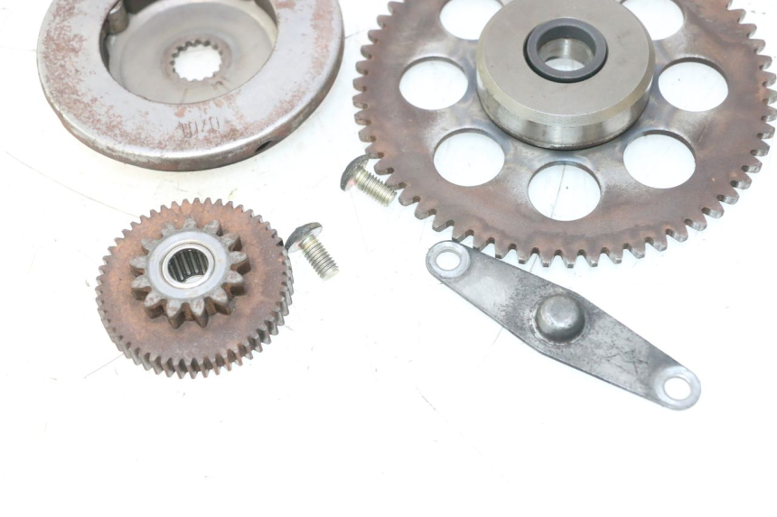 photo de STARTER CLUTCH YAMAHA YP MAJESTY 125 (2007 - 2010) - Fixing points details