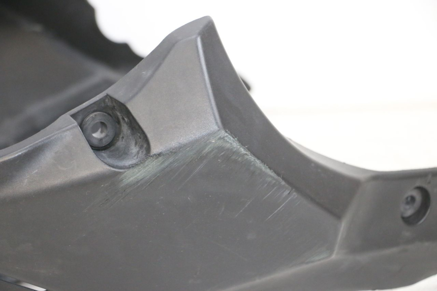 photo de BELLY PAN SUZUKI DL V STROM 1000 (2002 - 2007) - Fixing points details