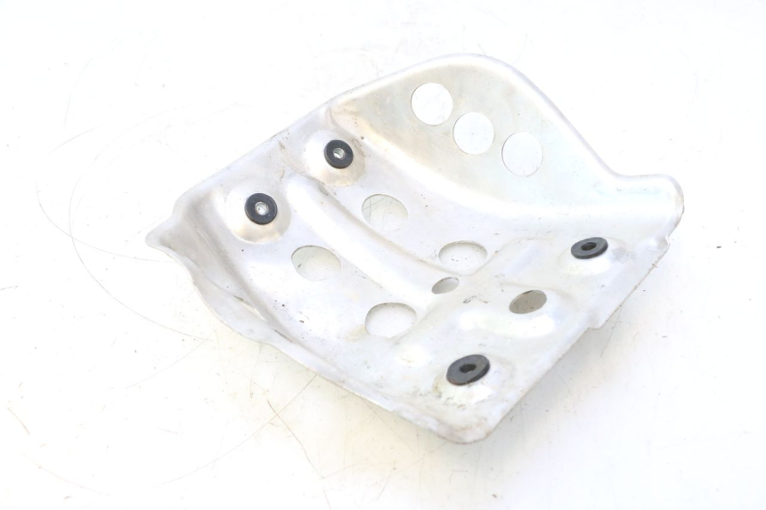 photo de BELLY PAN SUZUKI DR S 600 (1985 - 1989) - Technical close-up