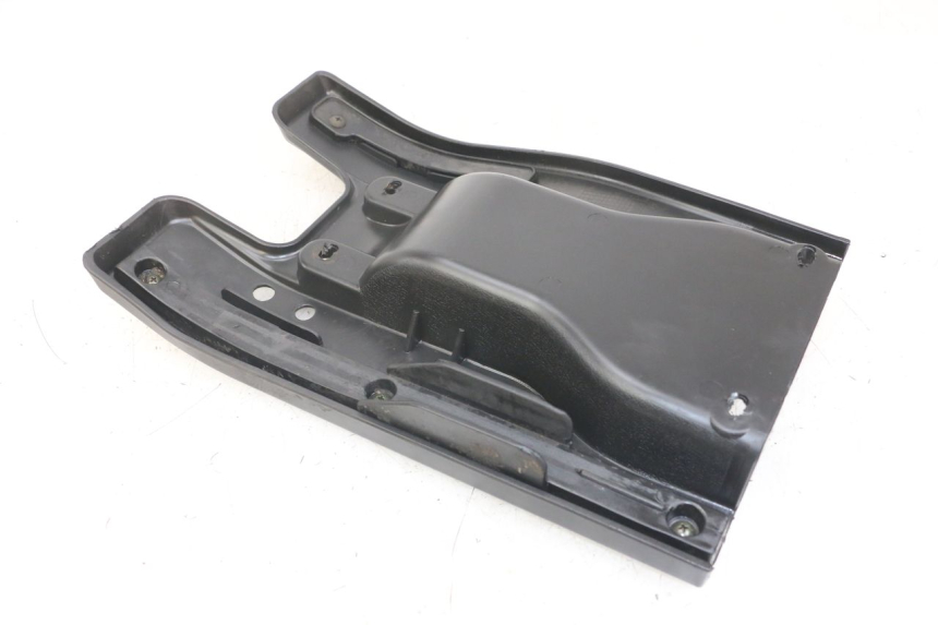 photo de ENGINE GUARD HYTRACK ST 170 (2020 - 2024) - Alternative perspective