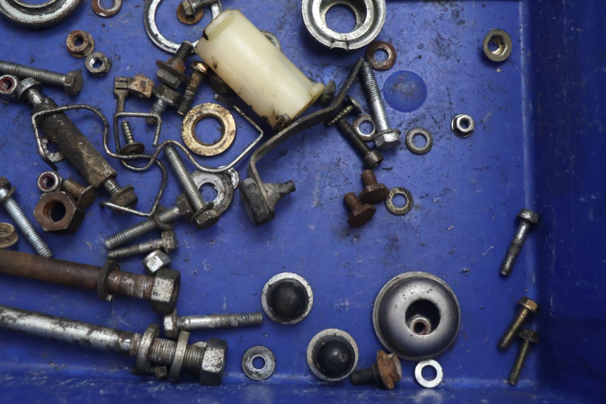 photo de SCREWS BAG PEUGEOT 103 SPX CLIP 50 (1989 - 1992) - Technical close-up
