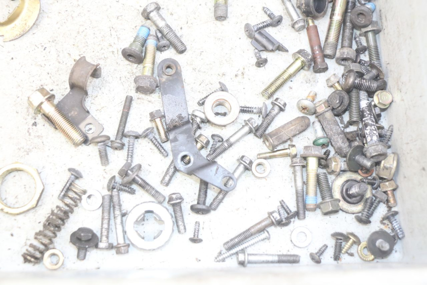 photo de SCREW FASTENER BAG KYMCO AGILITY 4T 50 (2005 - 2018) - Zoom on usage condition