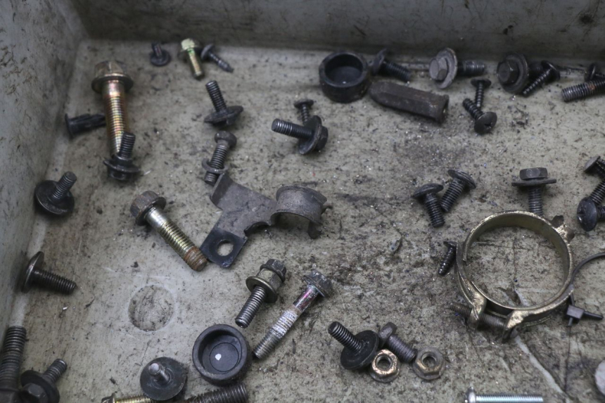 photo de SCREWS BAG KYMCO AGILITY CARRY 50 (2011 - 2020) - Component detail