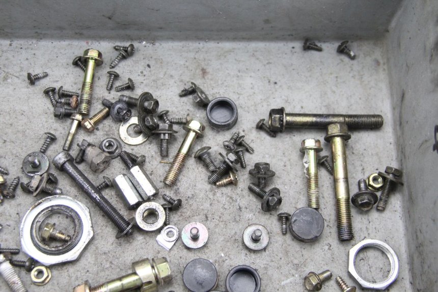 photo de SCREWS BAG KYMCO AGILITY CITY 4T 50 (2008 - 2016) - Alternative perspective