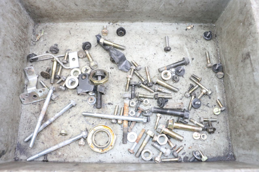 photo de SCREWS BAG KYMCO AGILITY FR 2T 50 (2012 - 2017) - Main view