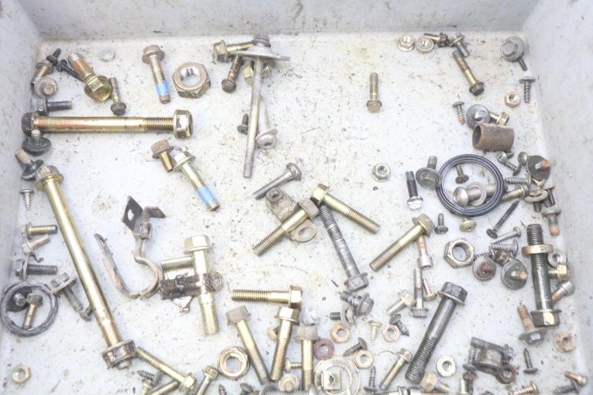 photo de SCREW FASTENER BAG KYMCO AGILITY RS 2T 50 (2009 - 2013) - Zoom on usage condition