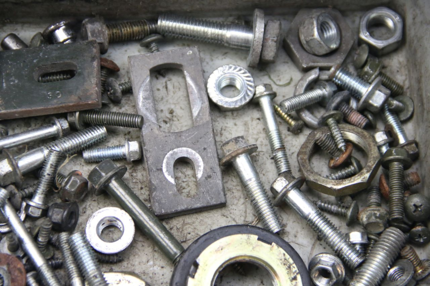 photo de SCREW FASTENER BAG ECCITY ARTELEC 670 1 (2013 - 2017) - Technical close-up