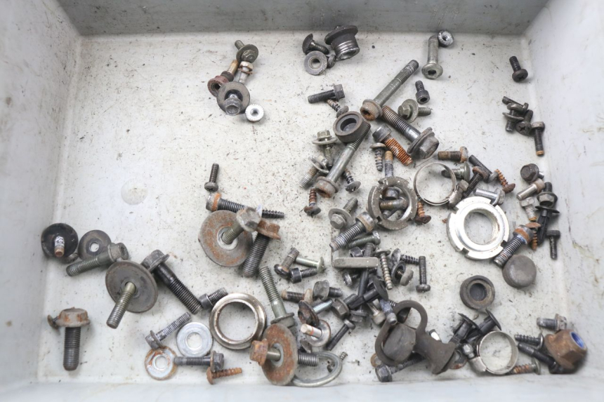 photo de SCREW FASTENER BAG SUZUKI BURGMAN 125 (2007 - 2014) - Main view