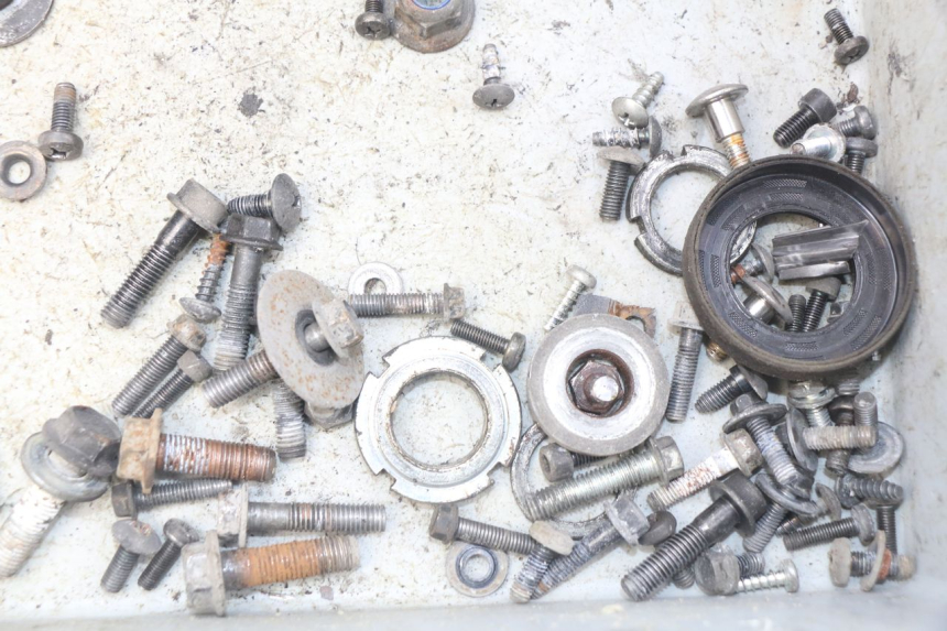 photo de SCREW FASTENER BAG SUZUKI BURGMAN 125 (2007 - 2014) - Alternative perspective