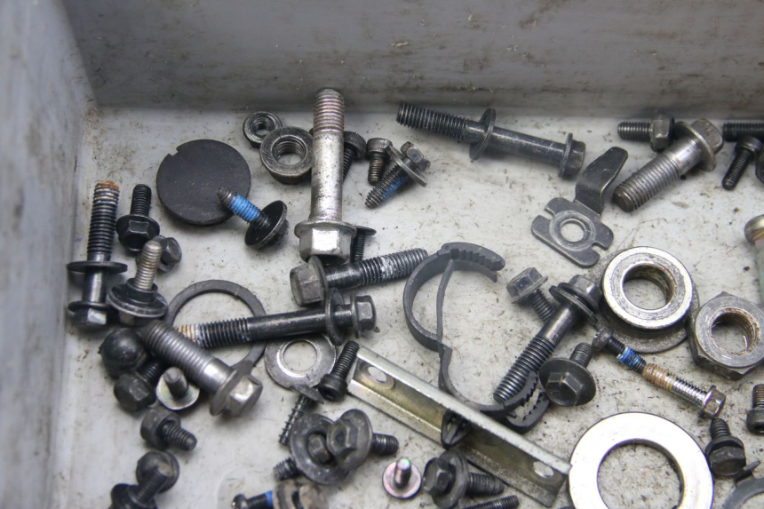 photo de SCREW FASTENER BAG YAMAHA BW'S BWS 125 (2010 - 2013) - Fixing points details