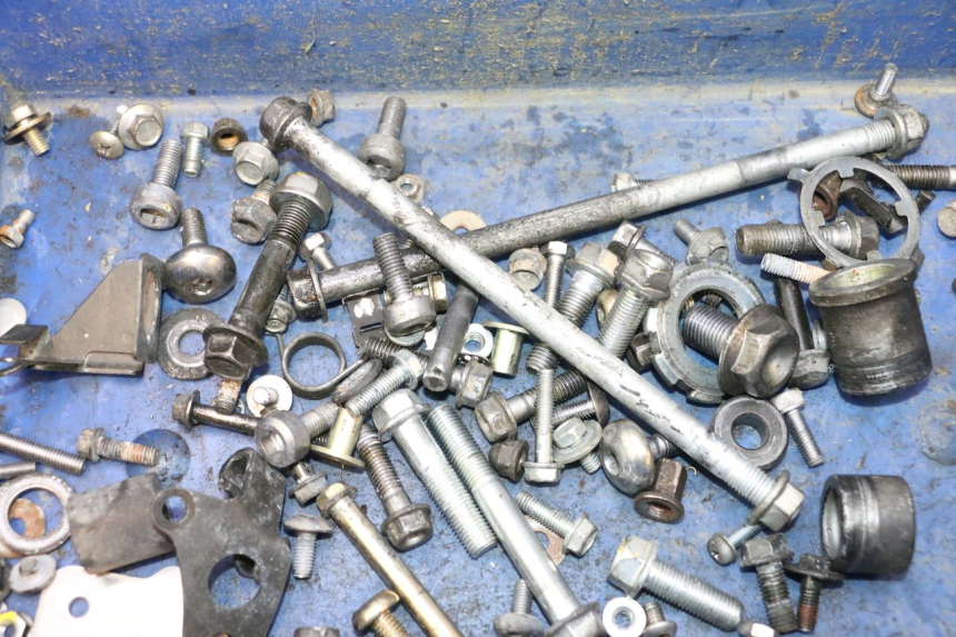 photo de SCREWS BAG HONDA CB F HORNET 600 (2005 - 2006) - Zoom on usage condition
