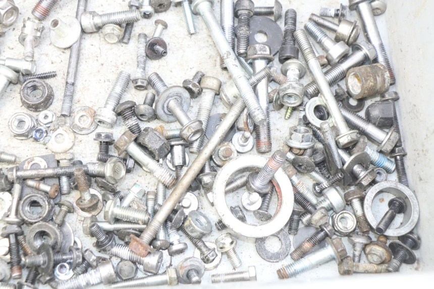 photo de SCREW FASTENER BAG HONDA CB R 1000 (2018 - 2023) - Zoom on usage condition