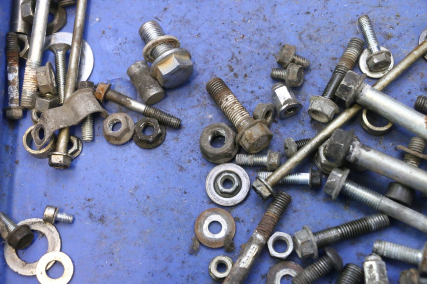 photo de SCREWS BAG HONDA CB TWO FIFTY 250 (1991 - 2002) - Zoom on usage condition