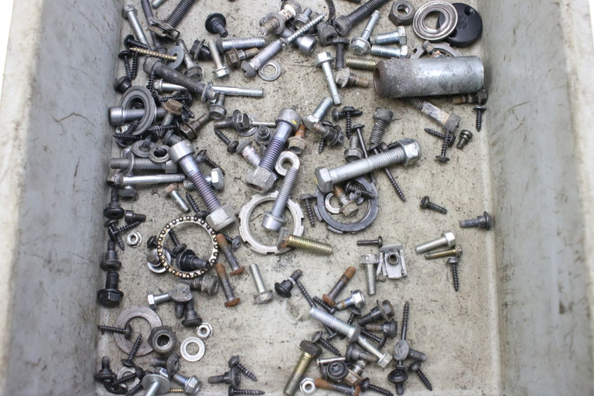 photo de SCREW FASTENER BAG PEUGEOT CITYSTAR 125 (2011 - 2017) - Zoom on usage condition