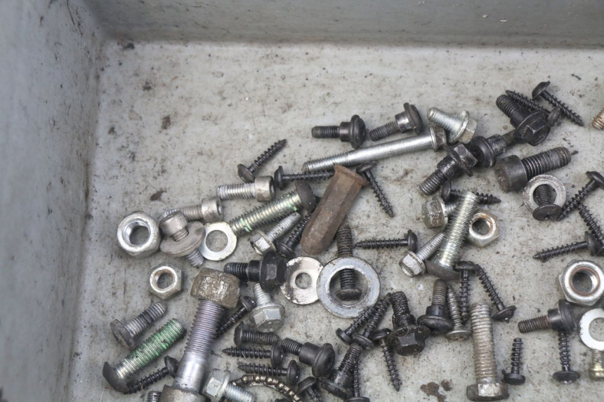 photo de SCREW FASTENER BAG PEUGEOT CITYSTAR 50 (2013 - 2017) - Technical close-up