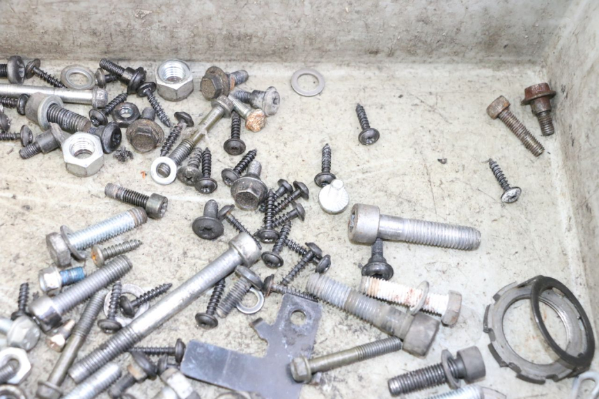 photo de SCREW FASTENER BAG PEUGEOT CITYSTAR 50 (2013 - 2017) - Alternative perspective