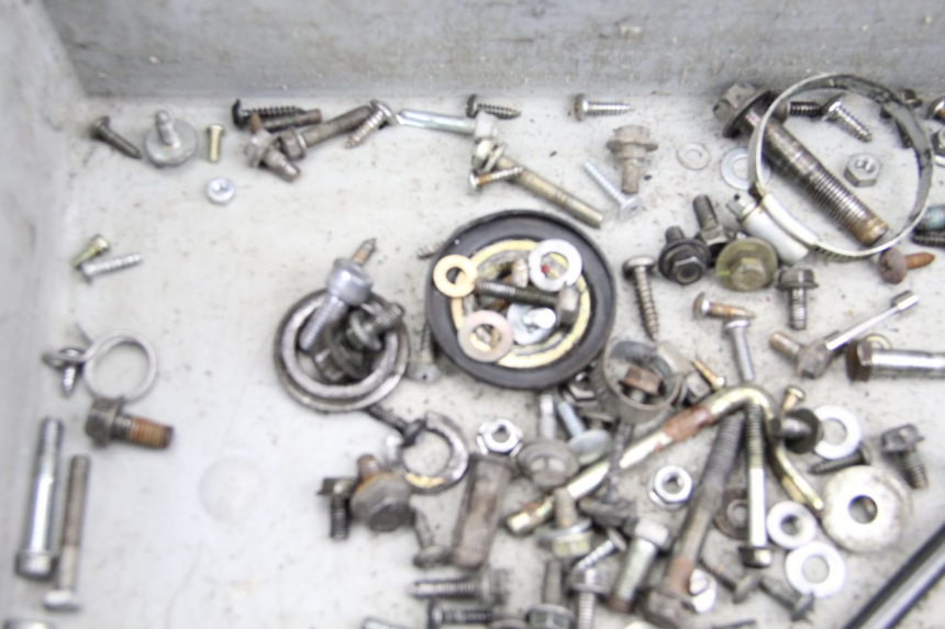 photo de SCREWS BAG JMSTAR CJ12M 125 (2005 - 2007) - Technical close-up