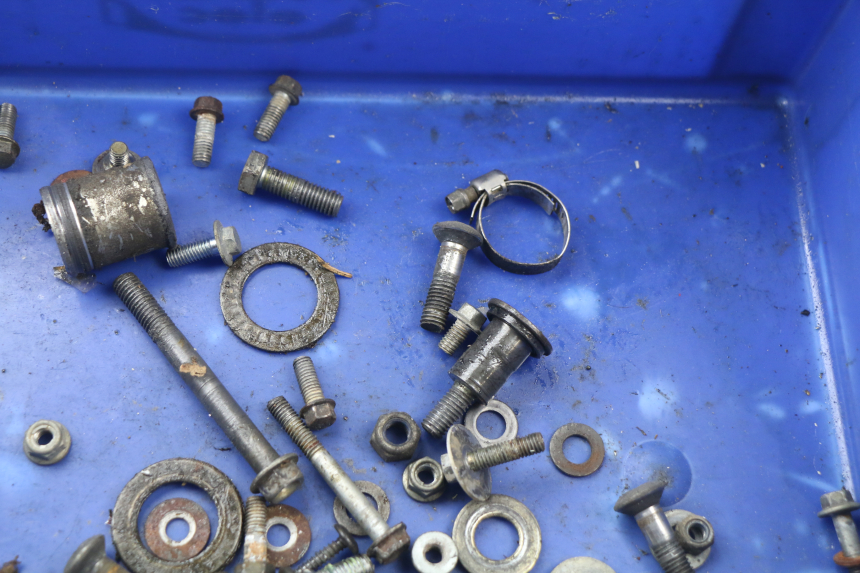 photo de SCREWS BAG HONDA CR 125 (2000 - 2001) - Technical close-up