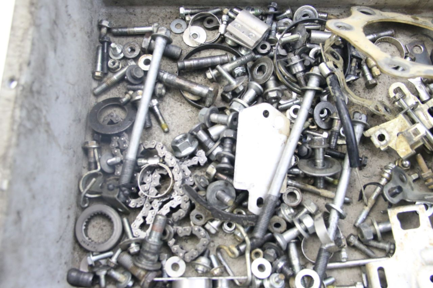 photo de SCREW FASTENER BAG HONDA CRF CR-F RX 450 (2017 - 2021) - Zoom on usage condition