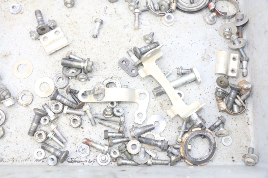 photo de SCREW FASTENER BAG HONDA CRF 250 (2013 - 2016) - Zoom on usage condition