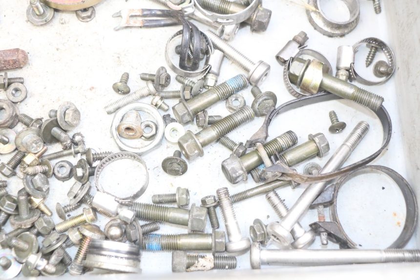 photo de SCREW FASTENER BAG KYMCO DOWNTOWN ABS 125 (2015 - 2017) - Zoom on usage condition