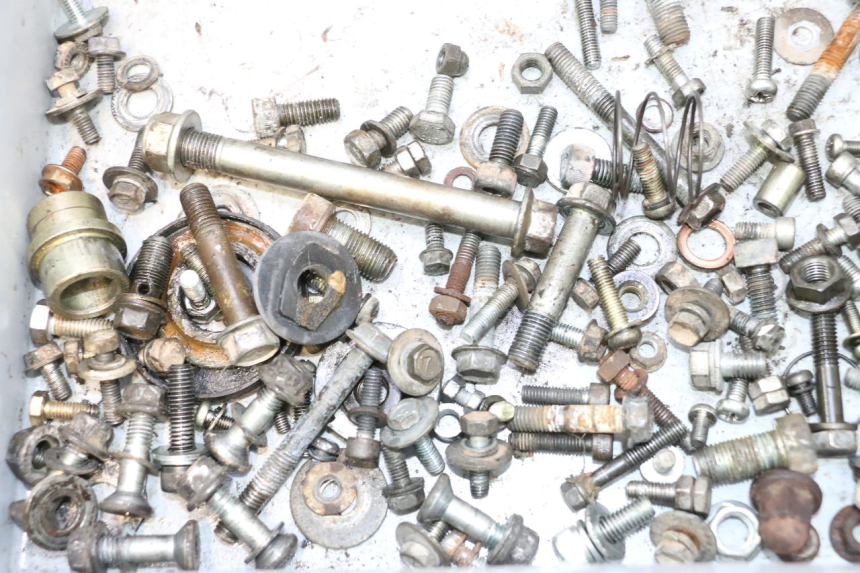 photo de SCREWS BAG SUZUKI DR S 600 (1985 - 1989) - Technical close-up