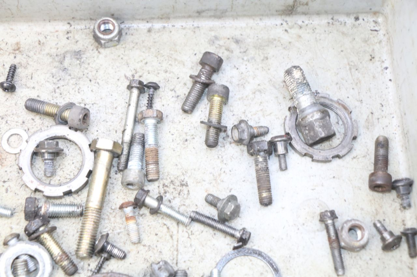 photo de SCREW FASTENER BAG PEUGEOT ELYSTAR 50 (2002 - 2014) - Alternative perspective