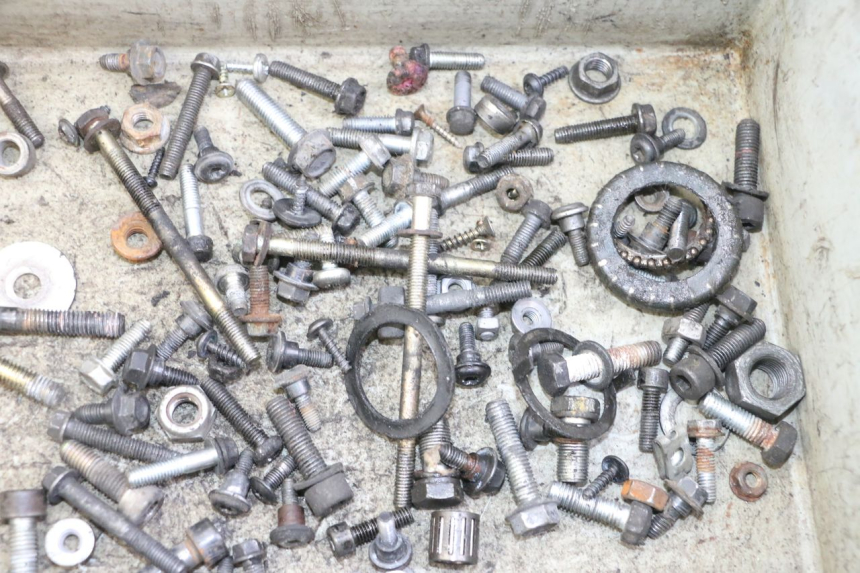 photo de SCREW FASTENER BAG PEUGEOT ELYSTAR 50 (2002 - 2014) - Alternative perspective