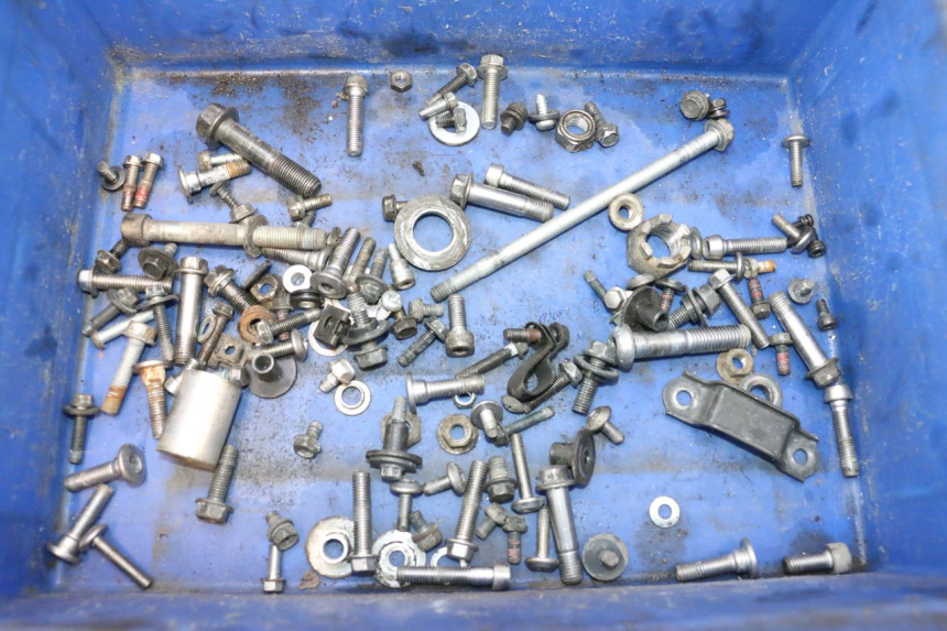 photo de SCREWS BAG KAWASAKI ER-6 ER6 N 650 (2005 - 2009) - Main view