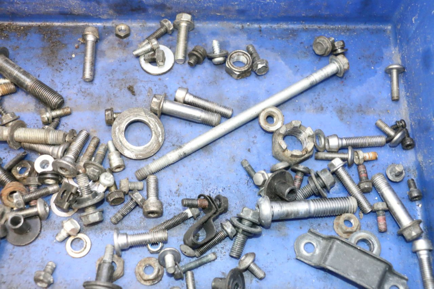 photo de SCREWS BAG KAWASAKI ER-6 ER6 N 650 (2005 - 2009) - Zoom on usage condition