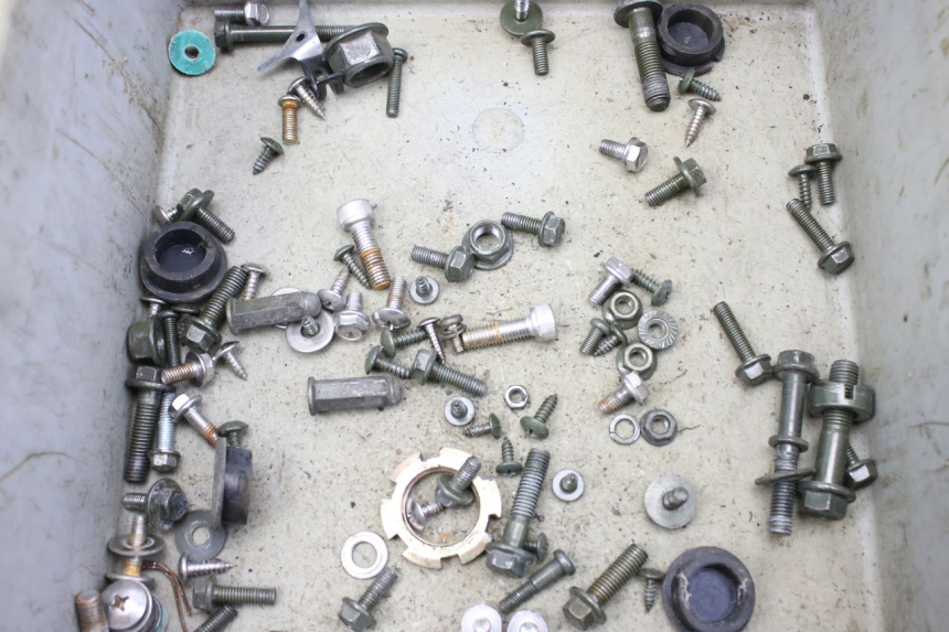 photo de SCREW FASTENER BAG JM MOTORS EVOLIS 4T 50 (2018 - 2022) - Zoom on usage condition