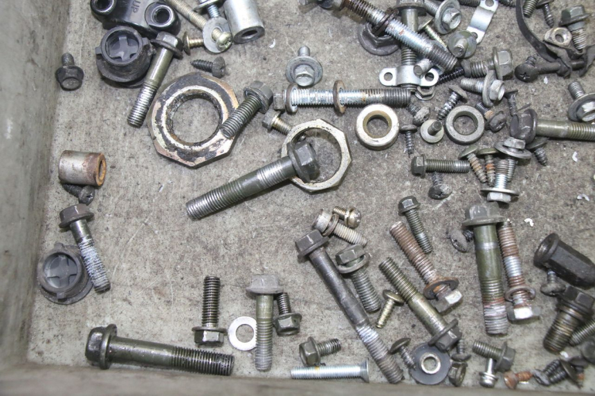 photo de SCREWS BAG SYM FIDDLE 2 S 125 (2012 - 2014) - Alternative perspective