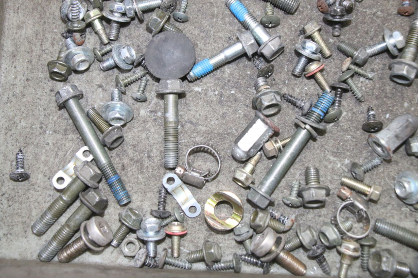 photo de SCREW FASTENER BAG SYM FIDDLE 3 III 125 (2014 - 2020) - Alternative perspective