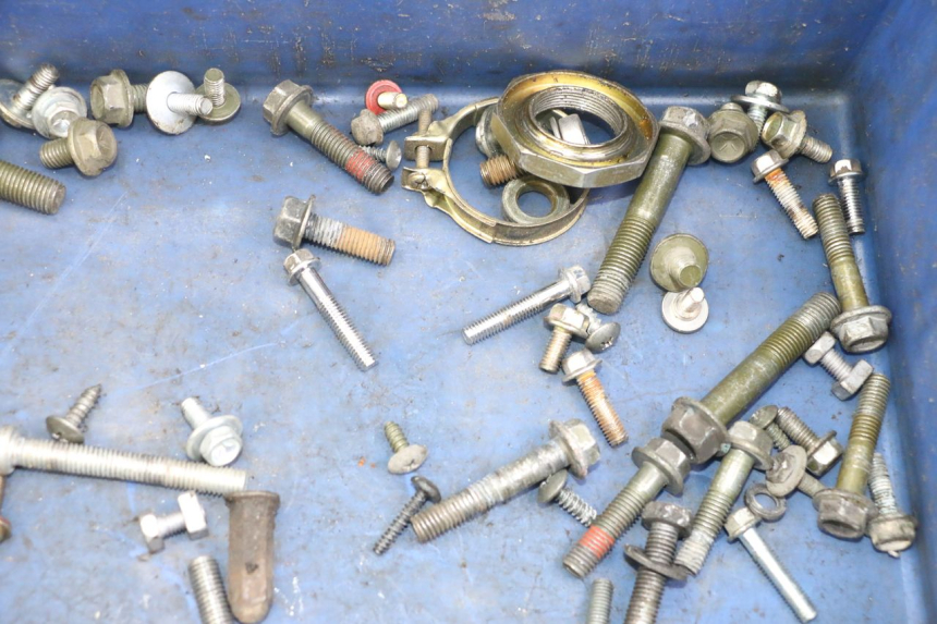 photo de SCREWS BAG SYM FIDDLE 3 III 50 (2014 - 2020) - Zoom on usage condition