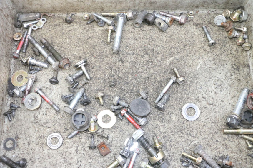 photo de SCREWS BAG SYM FIDDLE 125 (2008 - 2010) - Component detail