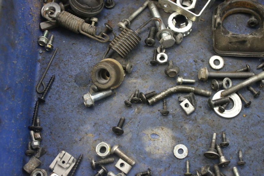 photo de SCREW FASTENER BAG PIAGGIO FLY 4T 50 (2013 - 2017) - Zoom on usage condition