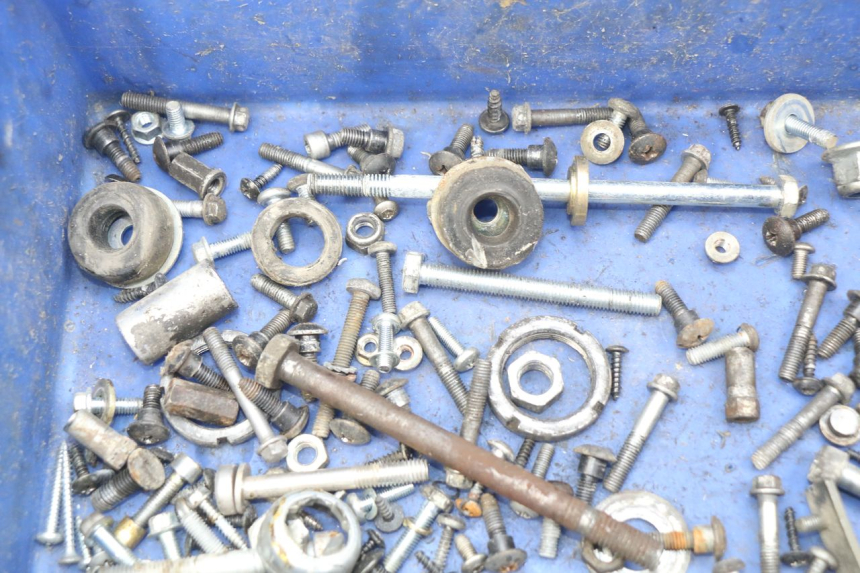 photo de SCREW FASTENER BAG PIAGGIO FLY 100 (2006 - 2010) - Alternative perspective