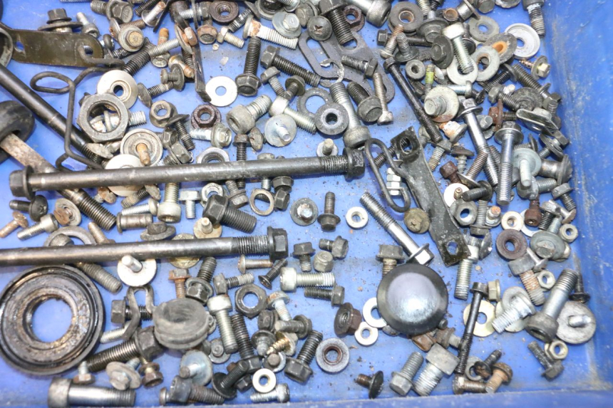 photo de SCREWS BAG KAWASAKI GPX F ZX750F 750 (1986 - 1990) - Component detail
