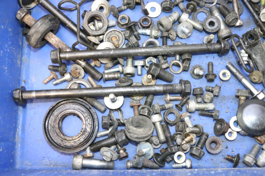 photo de SCREWS BAG KAWASAKI GPX F ZX750F 750 (1986 - 1990) - Alternative perspective