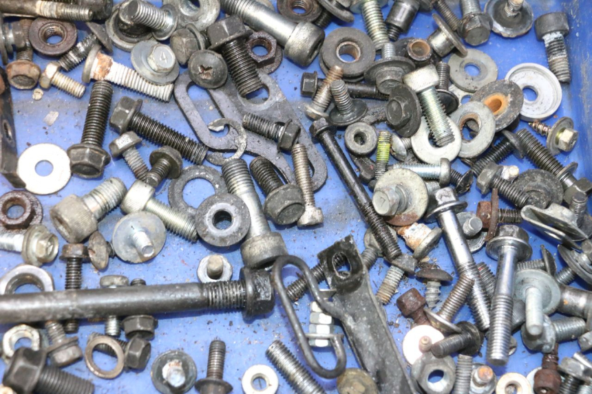 photo de SCREWS BAG KAWASAKI GPX F ZX750F 750 (1986 - 1990) - Product overview
