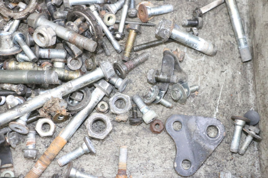 photo de SCREWS BAG KAWASAKI GPX R WARBIRD 600 (1988 - 1993) - Technical close-up