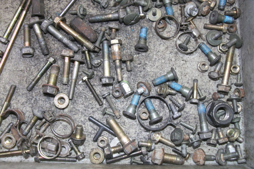 photo de SCREWS BAG KYMCO GRAND DINK 125 (2008 - 2014) - Technical close-up