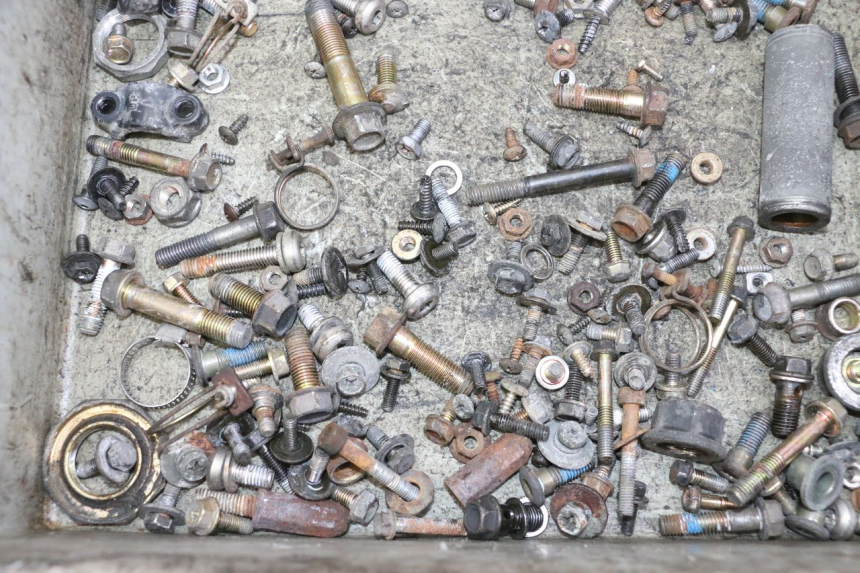 photo de SCREWS BAG KYMCO GRAND DINK 125 (2002 - 2007) - Alternative perspective