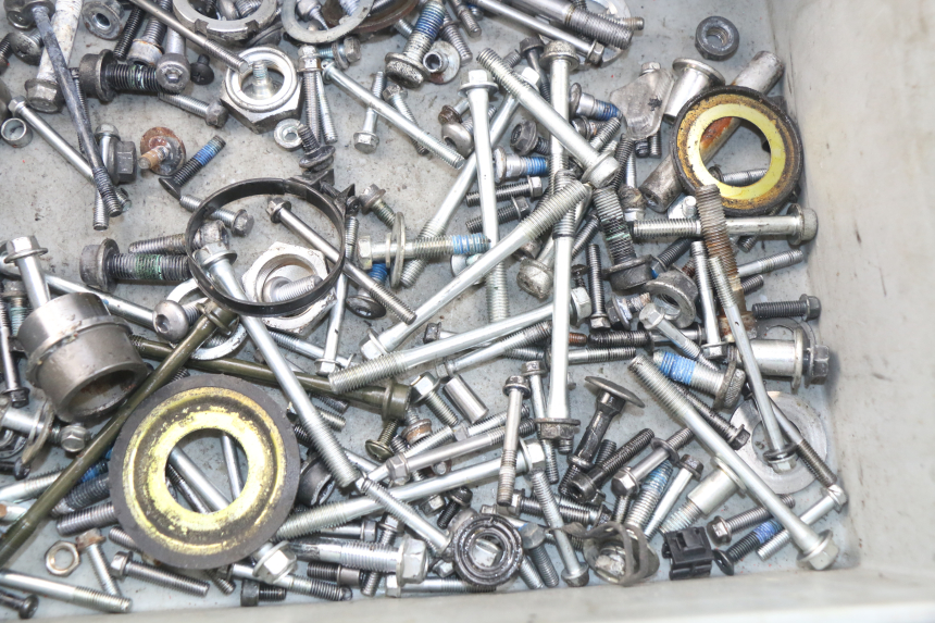 photo de SCREWS BAG SUZUKI GSR 600 (2005 - 2012) - Alternative perspective